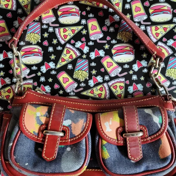 Dooney & Bourke Splash Small Baguette - Picture 1 of 9